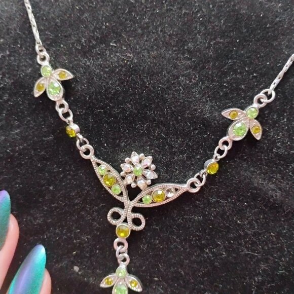16 inch Premier Designs necklace - Picture 4 of 5
